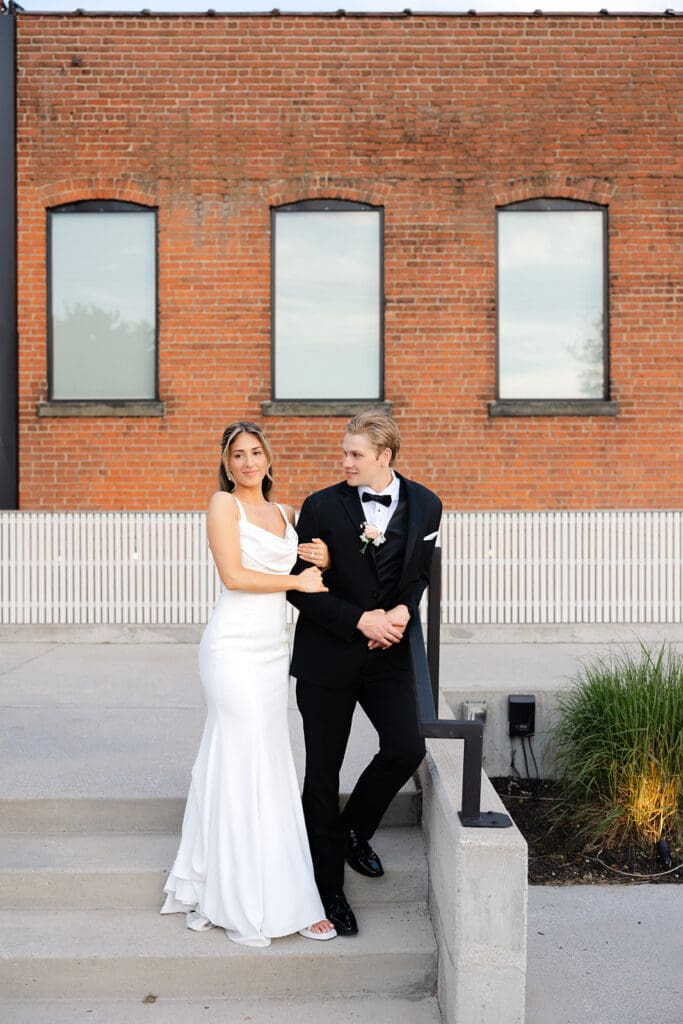 bridal portrait outside of Gordon Green wedding venue in Cleveland, Ohio
