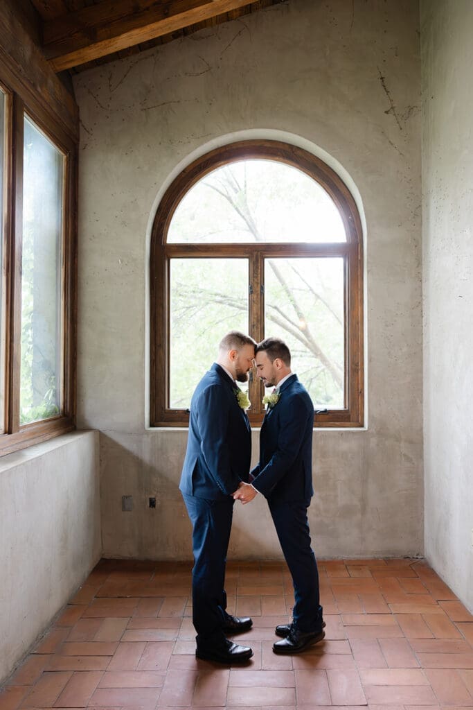 grooms portraits